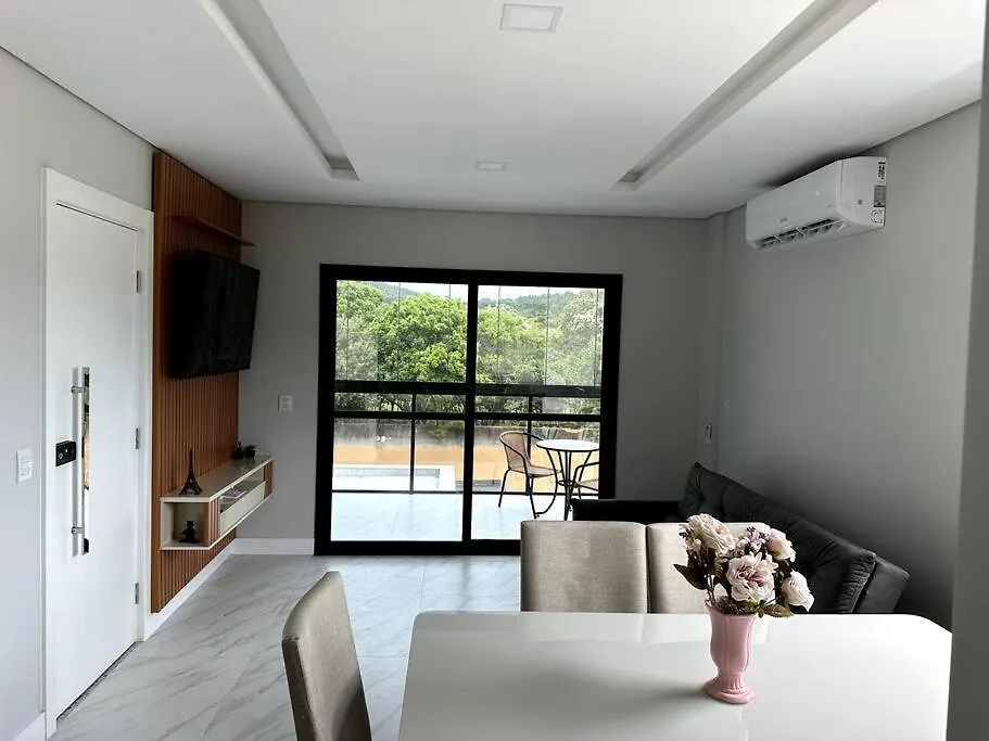 Lindo Apartamento A 400 Metros Da Praia Com Selo Azul De Qualidade Governador Celso Ramos 0*,  Brazylia